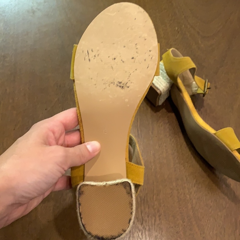Yellow Sandals - Picture 4 of 4